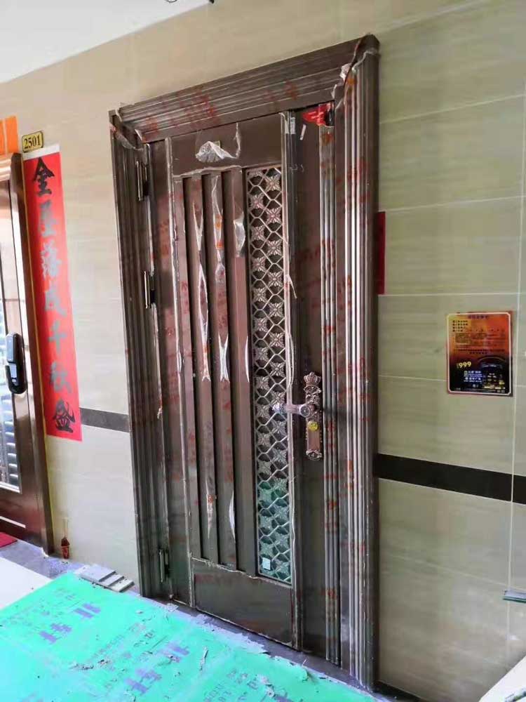不銹鋼門(mén)